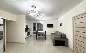 Most City Area De-Lux Apartment